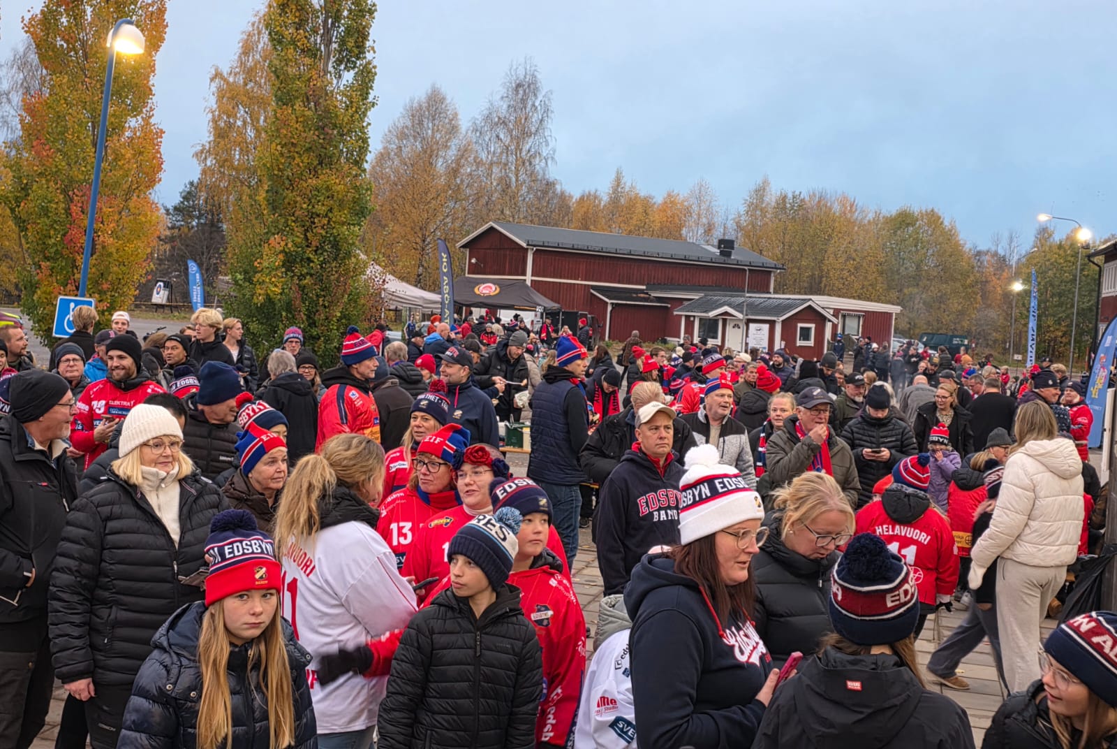 Premiärkryss för Byn