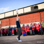 Per Hellmyrs fortsätter i rödblått